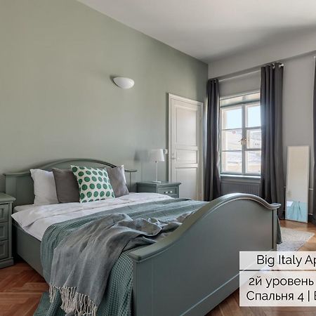 Duplex Italy Apartments Szentpétervár Kültér fotó