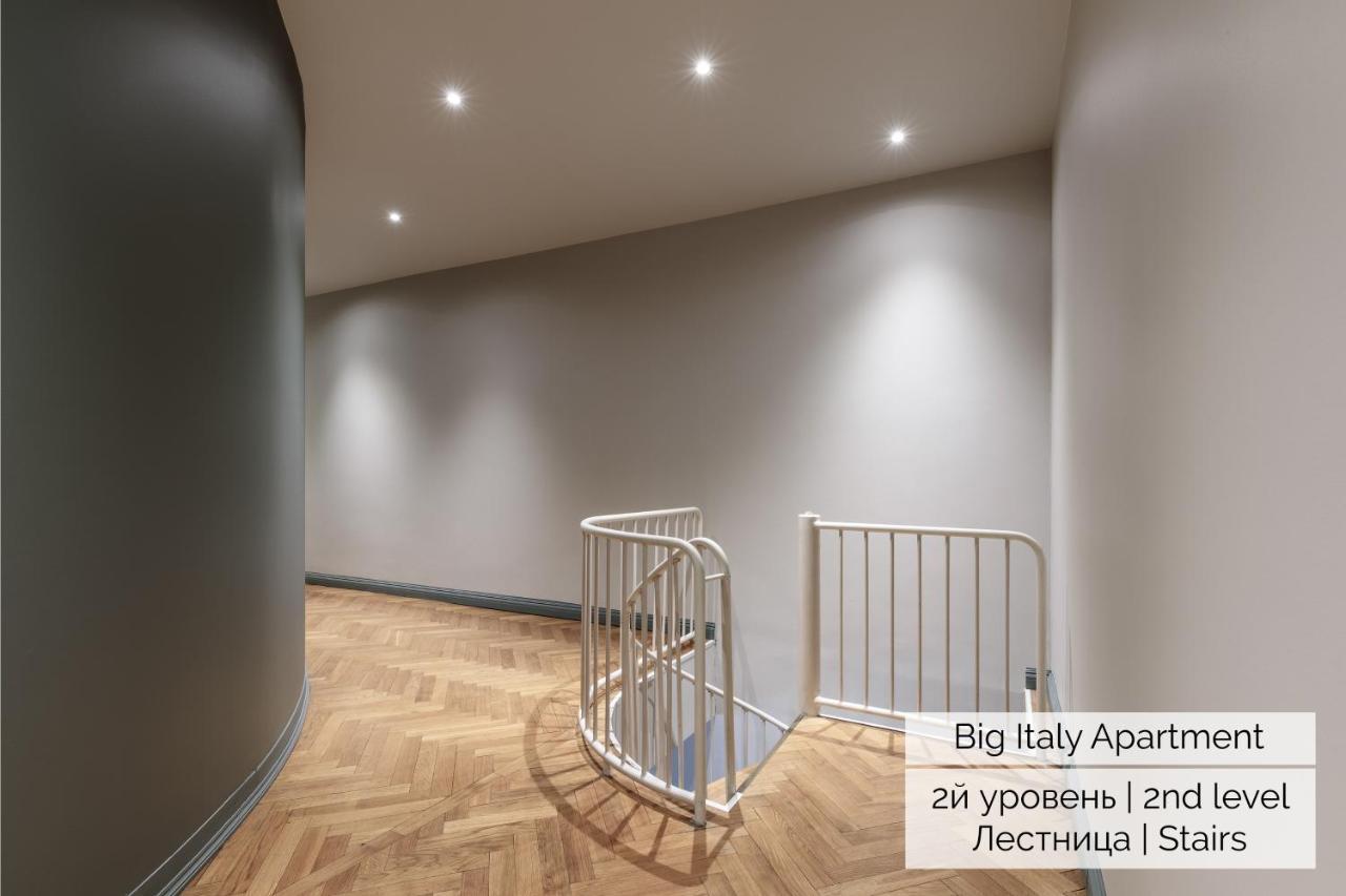 Duplex Italy Apartments Szentpétervár Kültér fotó