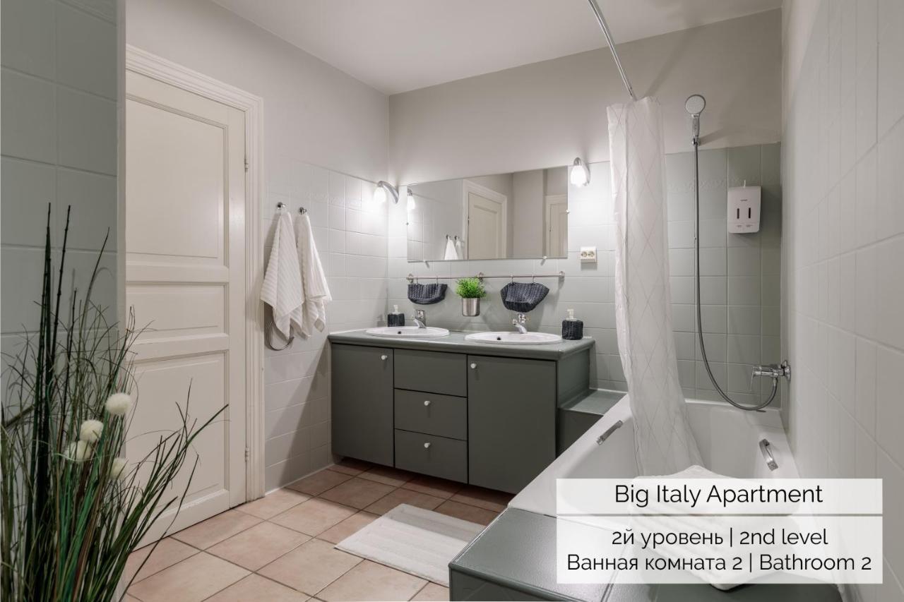 Duplex Italy Apartments Szentpétervár Kültér fotó